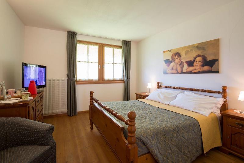 Garni Lilly Hotel San Lorenzo Dorsino Bagian luar foto