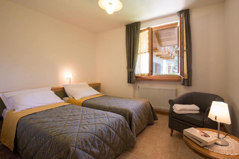 Garni Lilly Hotel San Lorenzo Dorsino Bagian luar foto