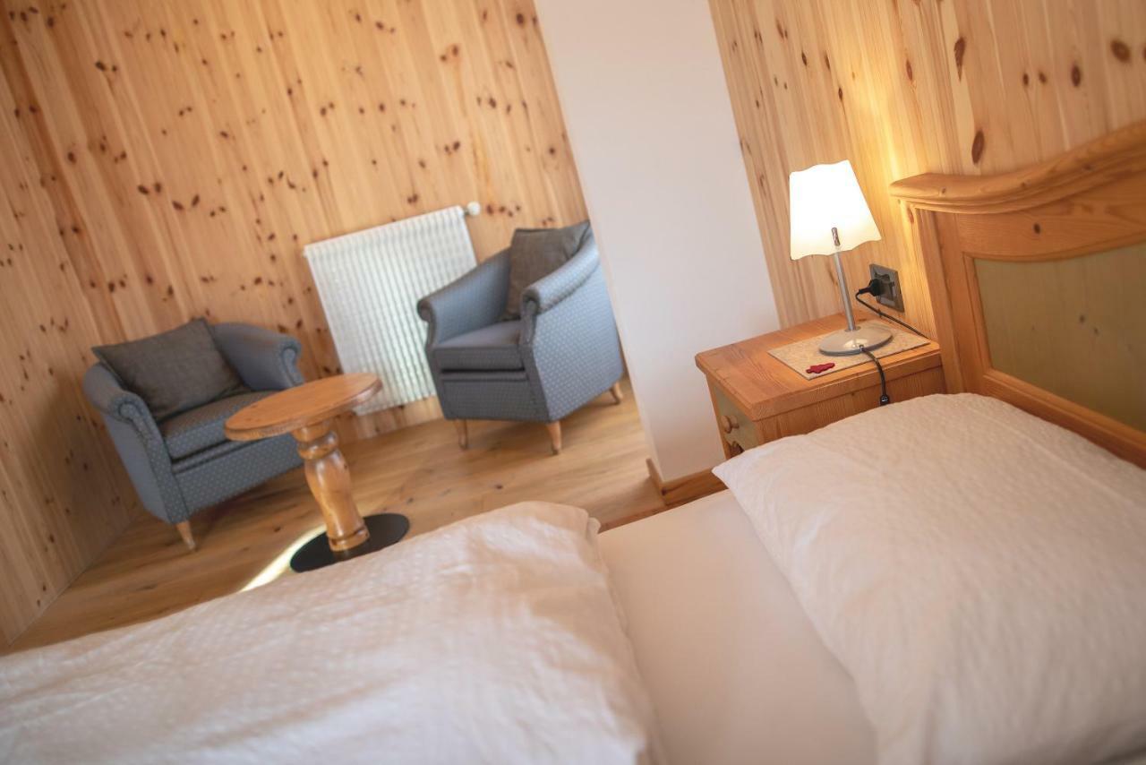 Garni Lilly Hotel San Lorenzo Dorsino Bagian luar foto
